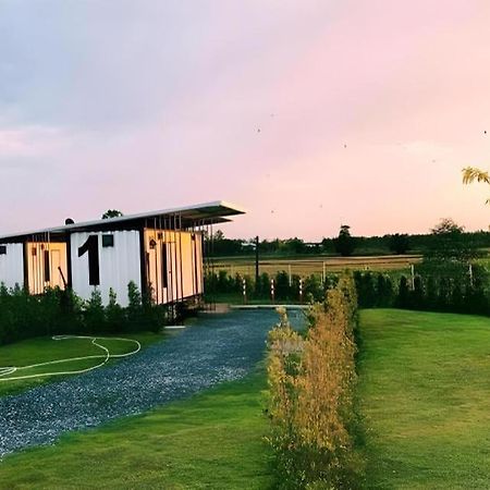 Boxotel Ban Nong Chik  Exteriör bild