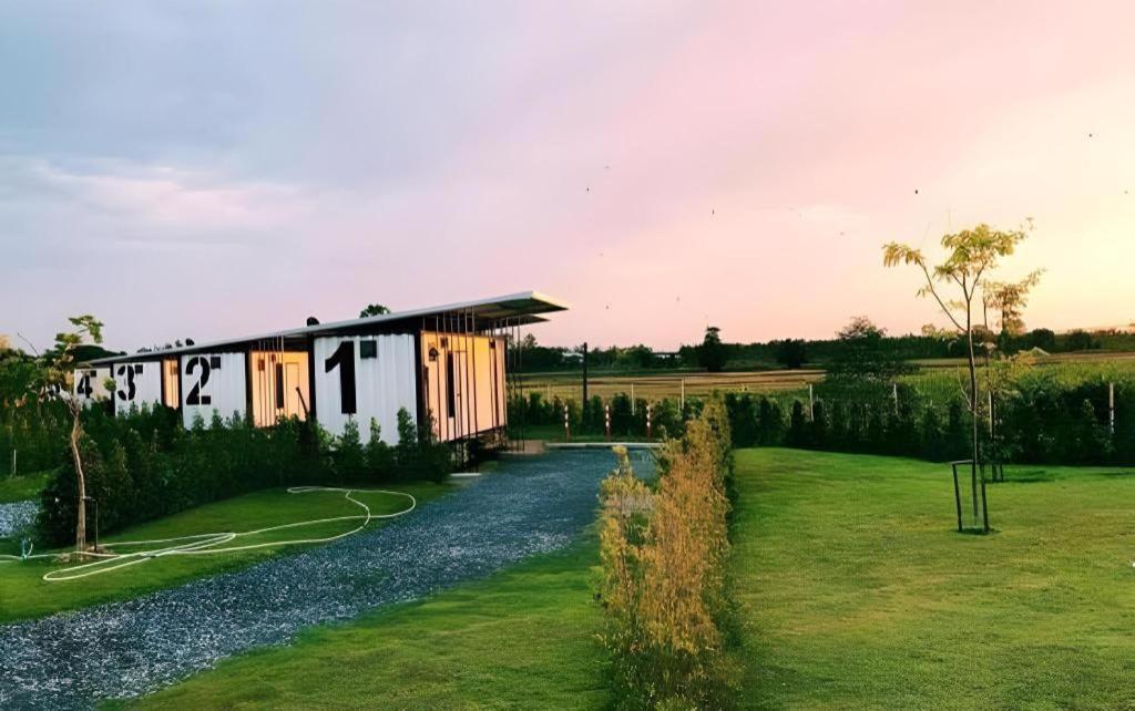 Boxotel Ban Nong Chik  Exteriör bild