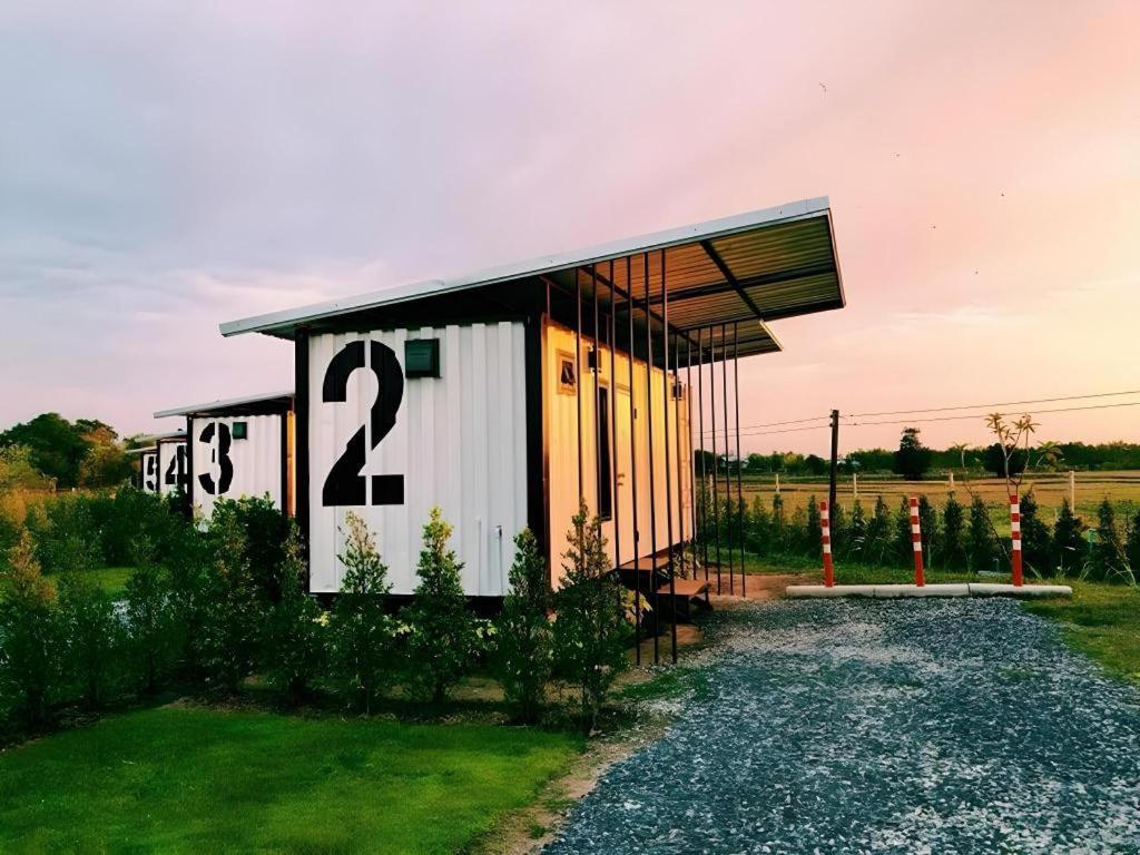 Boxotel Ban Nong Chik  Exteriör bild